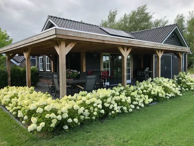 Terras vanaf buiten